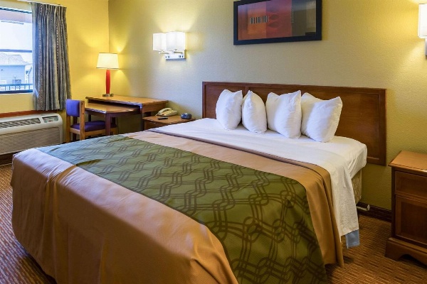 Rodeway Inn - Galveston image 4