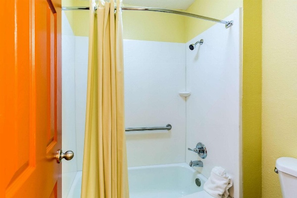 Rodeway Inn - Galveston image 7